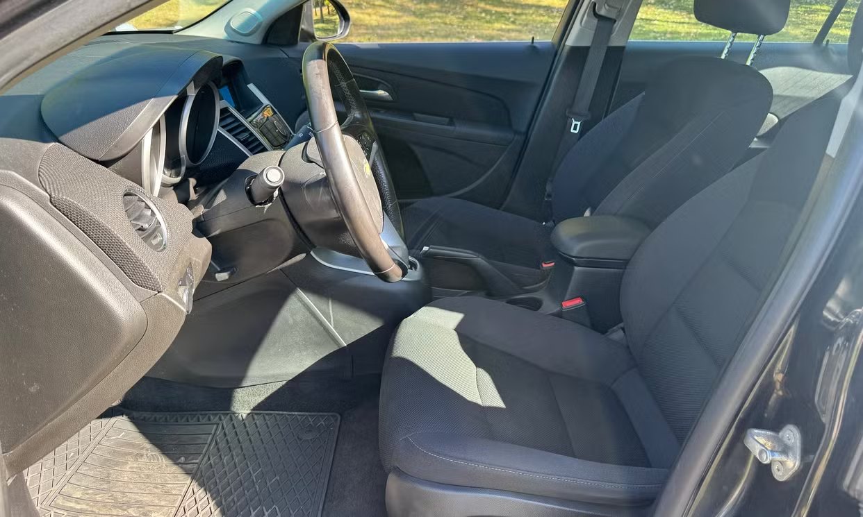 2014 Chevy Cruze interior