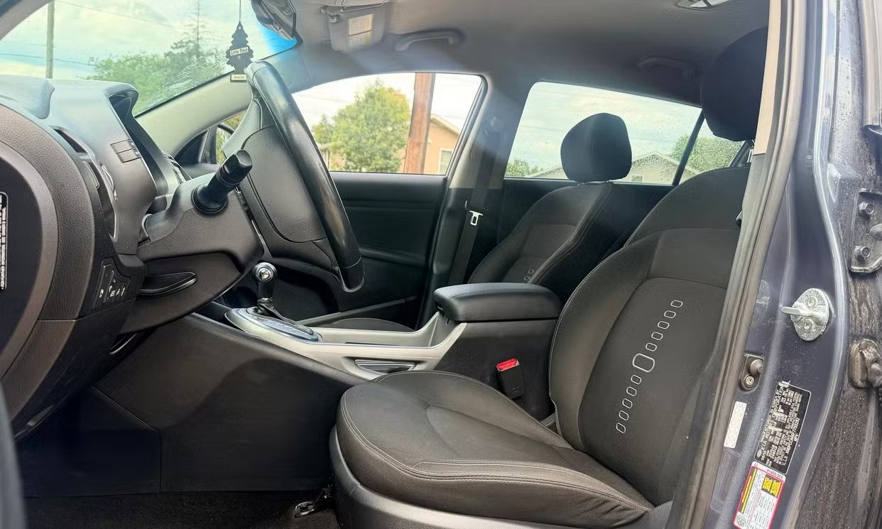 2015 Kia Sportage interior