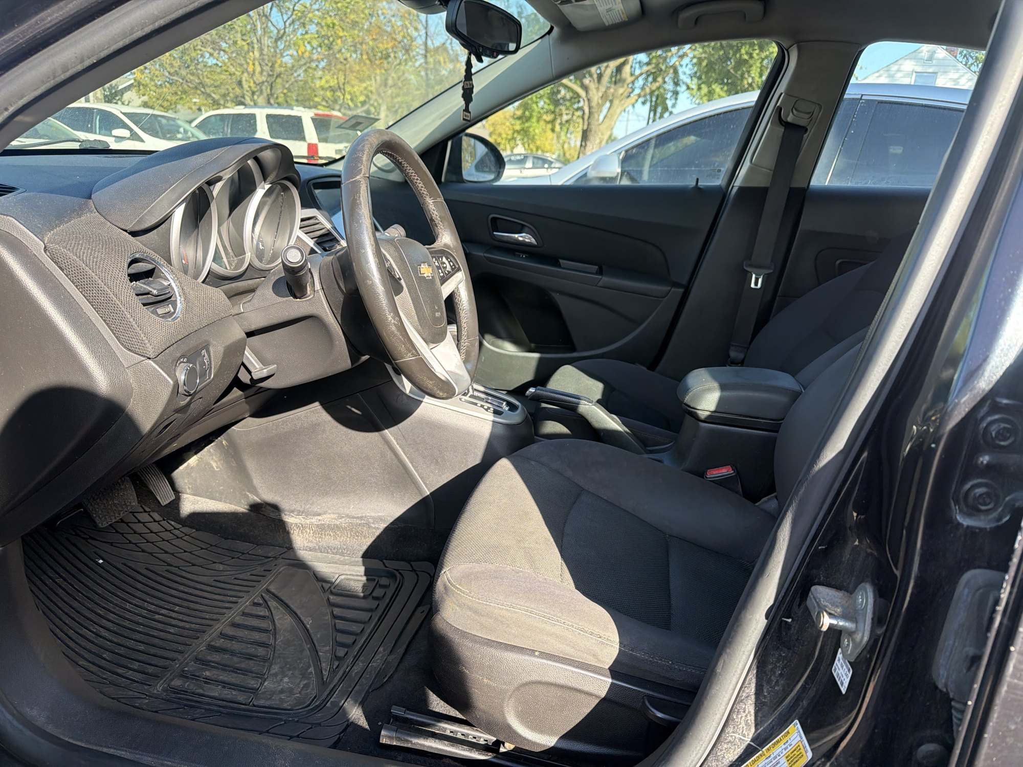2014 Chevy Cruze interior